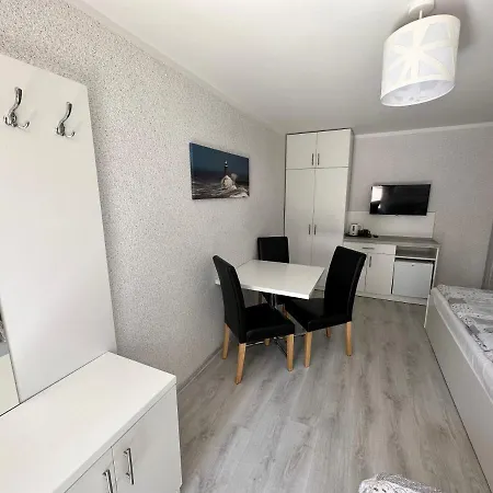 Gosciniec Wladyslawowo Apartment Exterior photo
