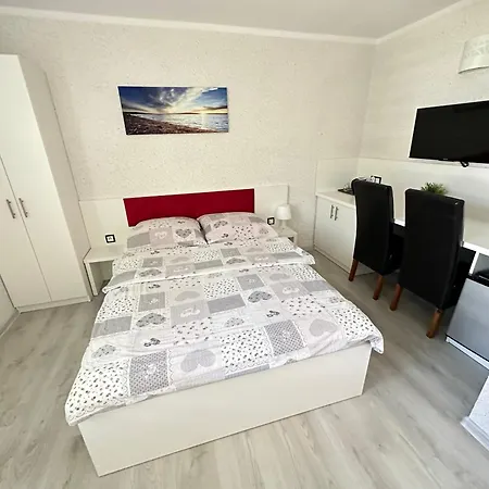 Gosciniec Wladyslawowo Apartment Exterior photo